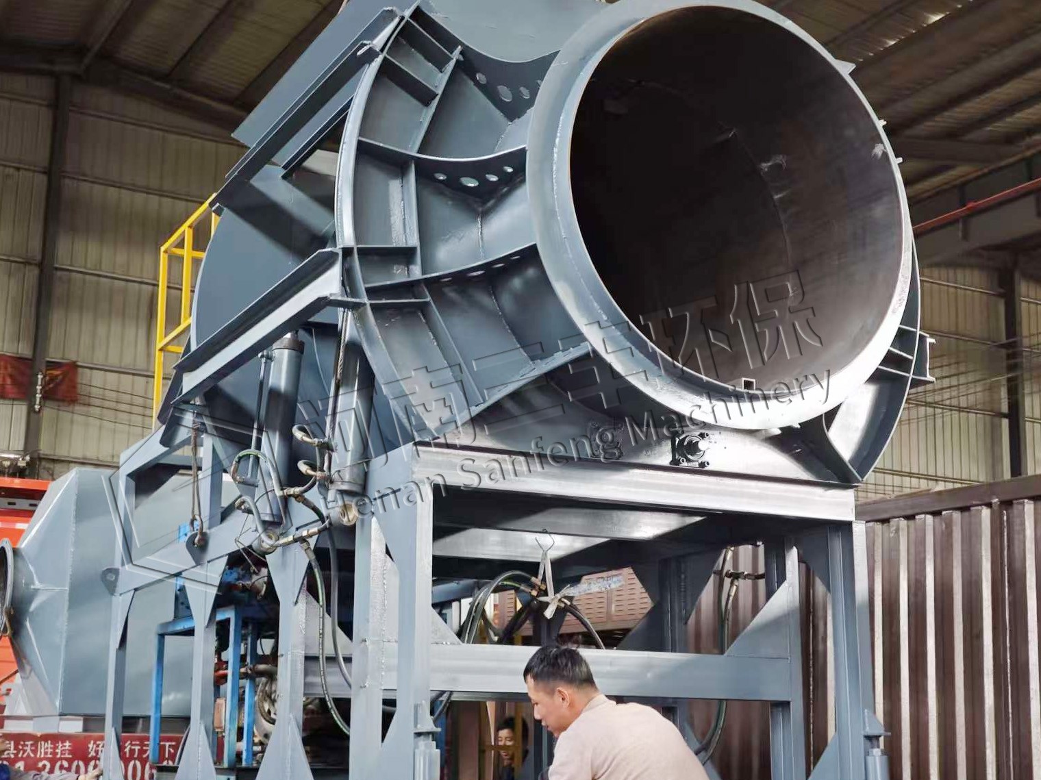 三豐環保-甘肅煉油設備配套進料機空氣凈化設備發貨